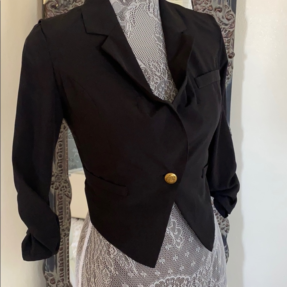 Crop blazer